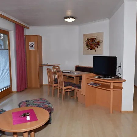 Haus Carnot Apartman